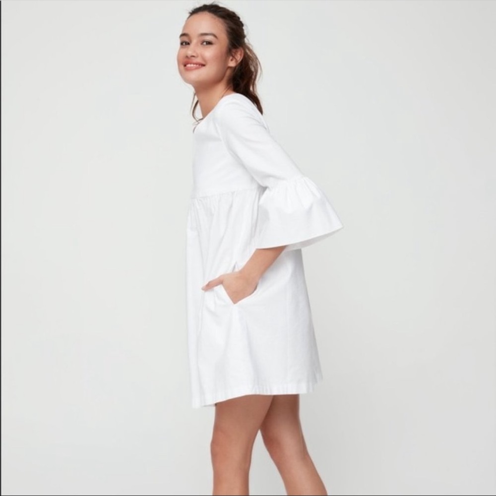 Aritzia Sunday Best Bell Sleeve Babydoll Dress